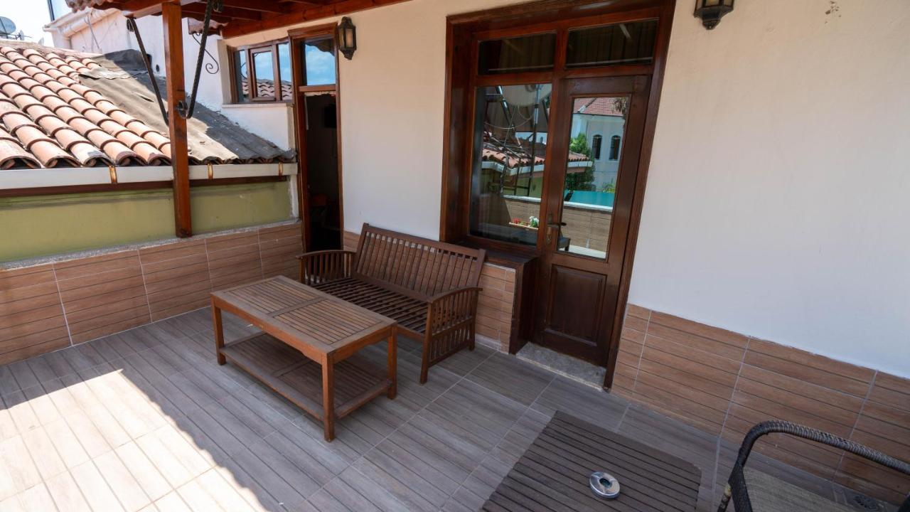 Zweibettzimmer mit Balkon
